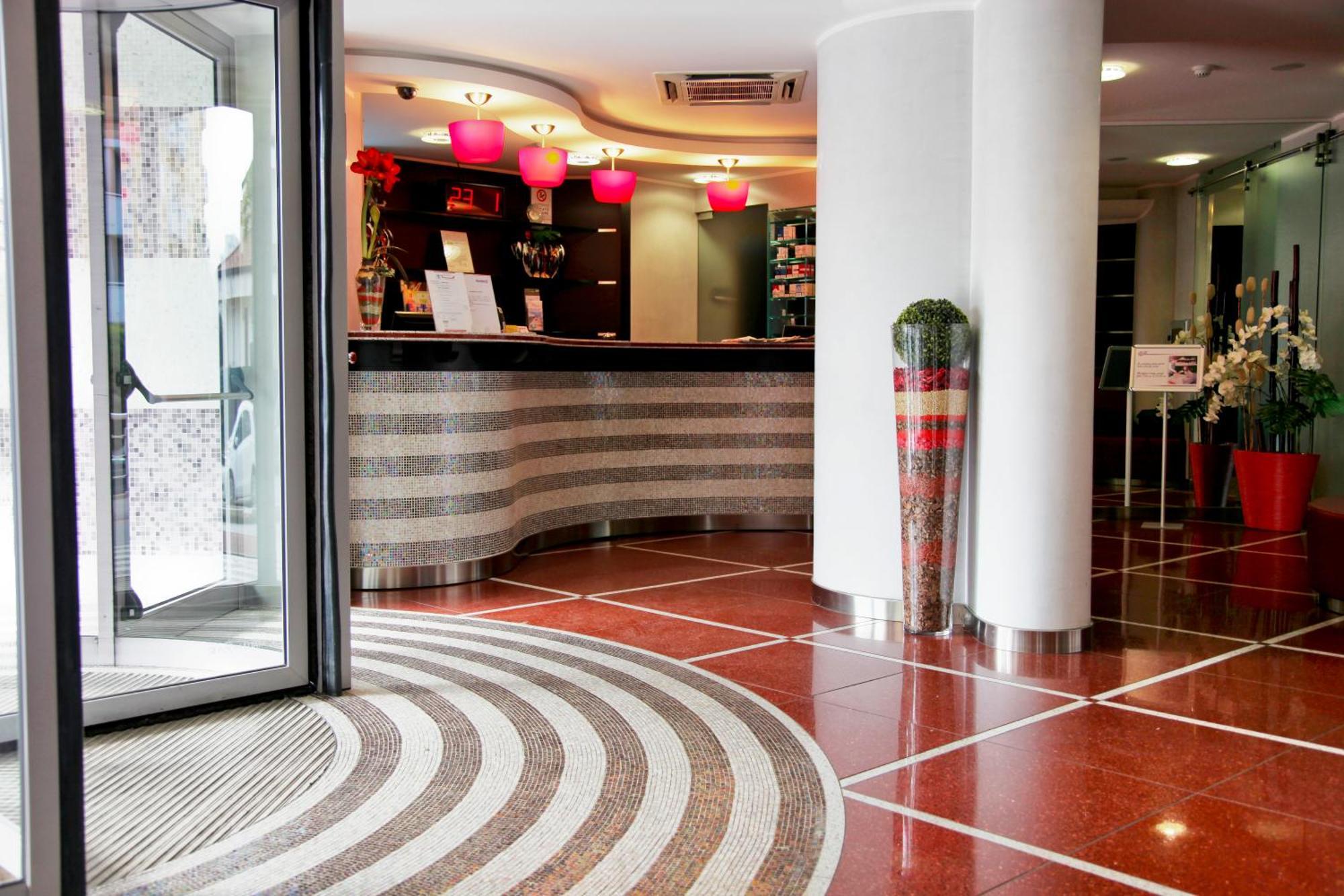 Hotel Majorana Rende Kültér fotó