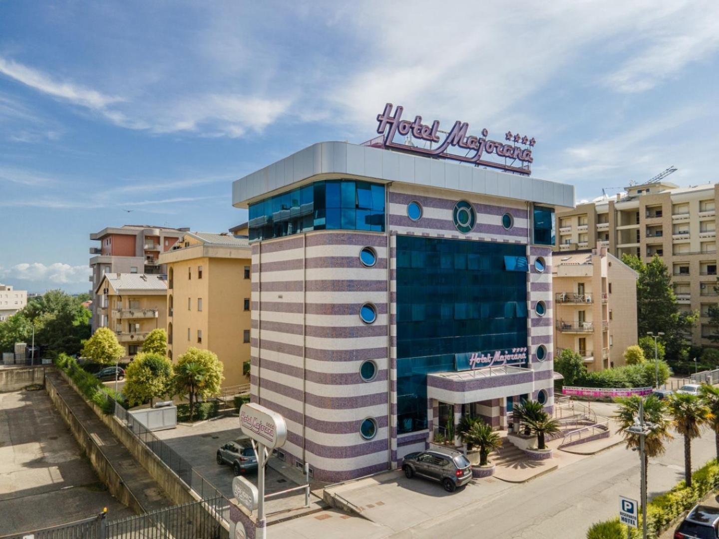 Hotel Majorana Rende Kültér fotó